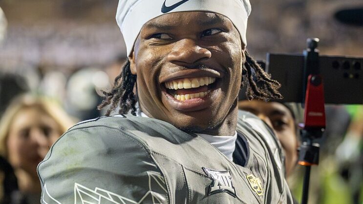 Travis Hunter Cropped